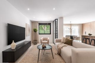 Lloguer Planta baixa a Nueva Andalucía centro. Elegante apartamento planta baja en jardines de andalucia