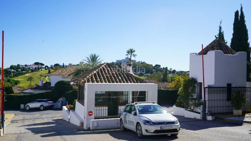 Foto b2205f7d-485f-4101-ae51-c851cc7d54bd. Lloguer àtic amb calefacció aparcament piscina a Benahavís