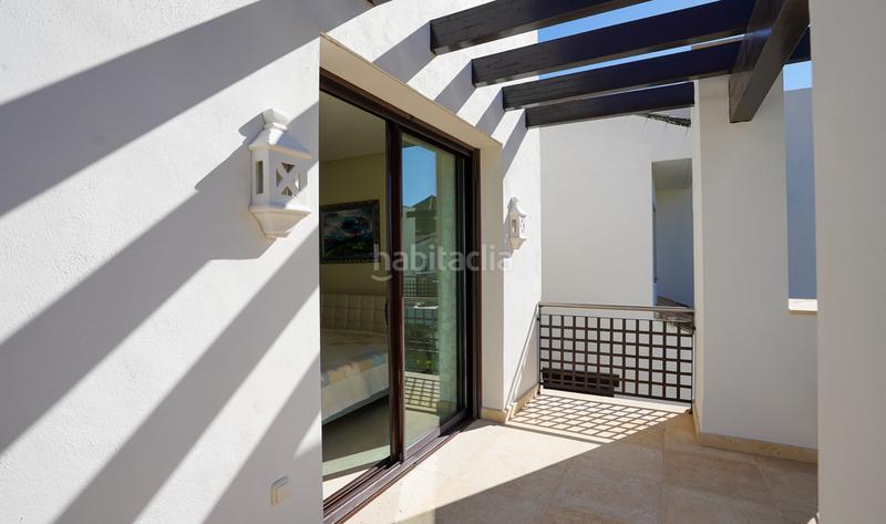 Foto 39031ded-b844-4dfe-b95e-52725527a642. Rent penthouse with heating parking pool in El Paraíso Benahavís