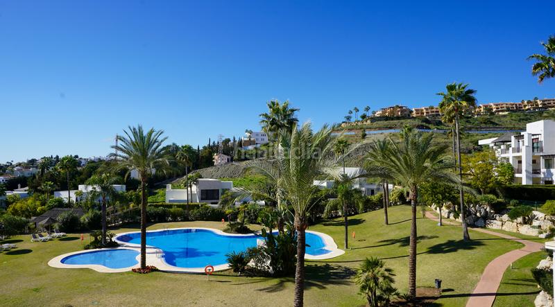 Foto 4c809c77-5f28-494b-915d-92ab6863a477. Rent penthouse with heating parking pool in El Paraíso Benahavís