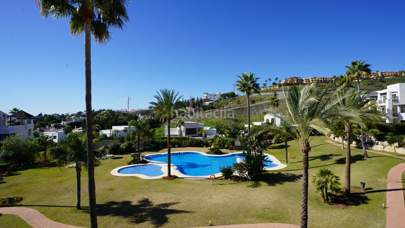 Foto 93e69e19-6827-489f-89dc-ee306e88da1c. Rent penthouse with heating parking pool in El Paraíso Benahavís