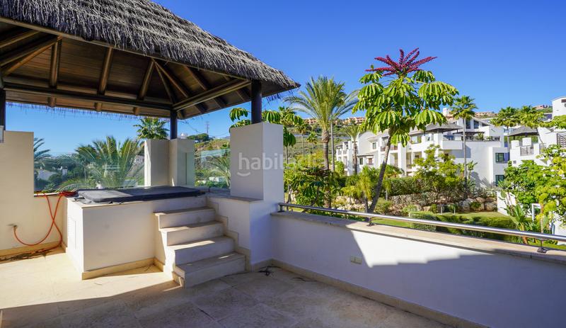 Foto b8e633a5-d638-452f-a671-b78ff6003248. Rent penthouse with heating parking pool in El Paraíso Benahavís