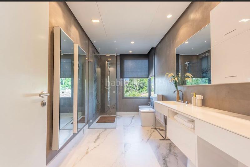 Foto b66b68d6-3482-490d-93cf-b8b3a446f1d5. Alquiler casa villa de lujo en milla de oro nagueles en Marbella