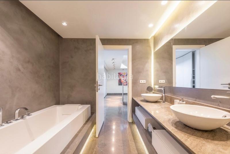Foto bb6d6108-99b4-42fd-a758-6ba3fcdf9c71. Alquiler casa villa de lujo en milla de oro nagueles en Marbella