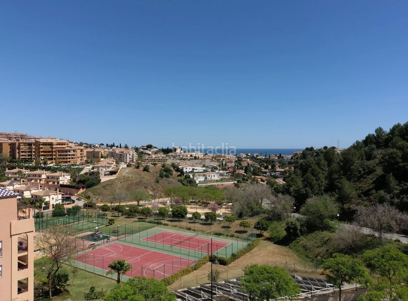 Foto 2fcde789-3e25-4ddc-9f65-04ca983b0879. Apartamento elegancia costera apartamento de 3 dormitorios con atardeceres impresionantes en Fuengirola