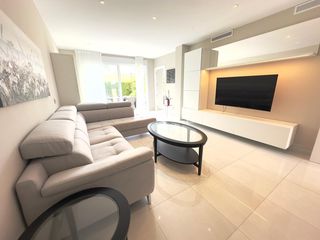 Location Maison jumelée à Rodeo Alto - Guadaiza - La Campana. Casa de 3 dormitorios con jardín privado