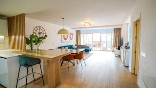 Appartement à Centro. Elegante apartamento en planta baja con estilo resort en atalaya