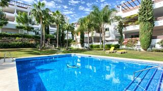 Apartament a Casco Antiguo. Elegante apartamento con amplias terrazas y exclusivas comodidad