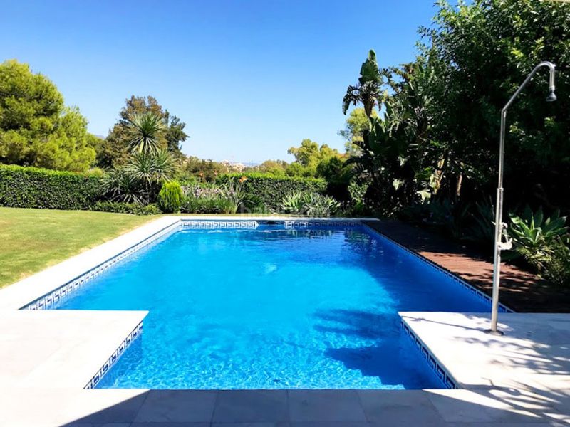 Foto 1566d762-81b8-4cde-b516-626ba480155c. Casa amb calefacció aparcament piscina a Casco Antiguo Marbella