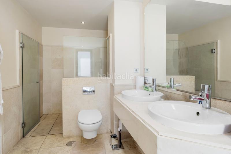 Foto 52a89c52-493f-4030-8f53-e450a2b5d0bc. Ático elegante ático dúplex con vistas panorámicas en Marbella