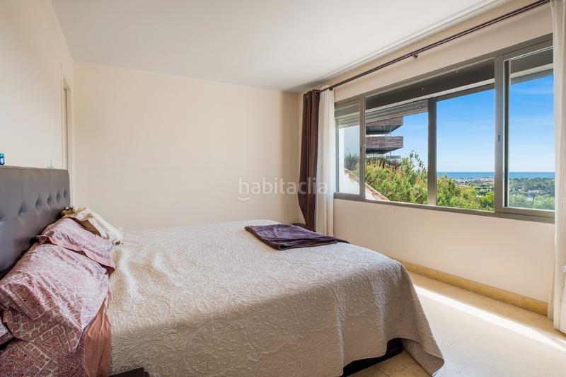 Foto dd6e17fd-b013-47d7-92f6-c1067edb46dd. Ático elegante ático dúplex con vistas panorámicas en Marbella