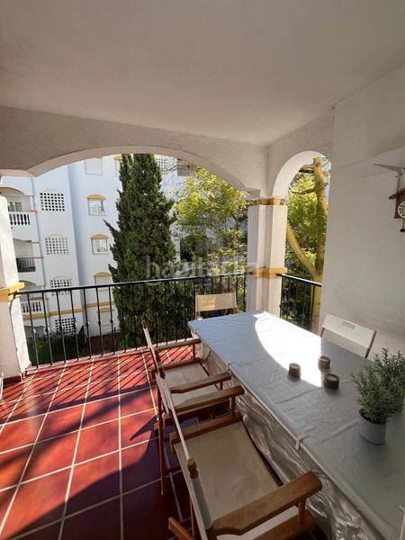 Foto 33034112-18ef-426c-8027-352ca27c8a46. Miete appartement mit heizung parking pool in La Carolina - Guadalpín Marbella