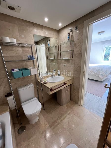 Foto d811d258-b937-43a8-815f-b5d66ee74424. Miete appartement mit heizung parking pool in La Carolina - Guadalpín Marbella