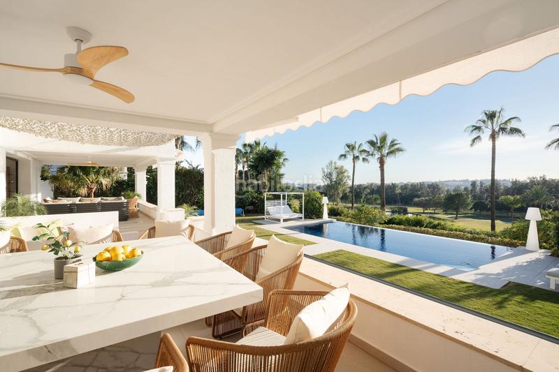 Foto 2dd42335-62ab-412f-851b-bca1202f3ae9. Casa elegante villa en primera línea de golf con vistas espectaculares en nueva andalucía en Marbella