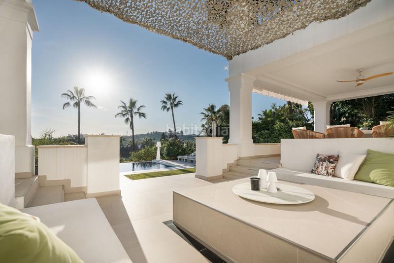 Foto 98eb9aa5-57e3-4de9-82e1-588cdec41897. Casa elegante villa en primera línea de golf con vistas espectaculares en nueva andalucía en Marbella