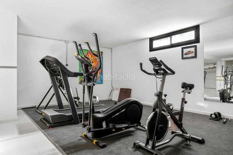 Foto e4147955-e42e-4a18-a49f-47c782e14290. Casa elegante villa en primera línea de golf con vistas espectaculares en nueva andalucía en Marbella