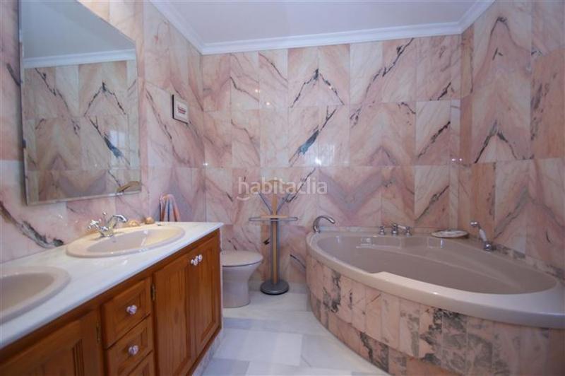 Foto 54d3dcb2-117a-4ee5-b1c9-263f1ef29691. Casa villa en venta en Casco Antiguo Marbella