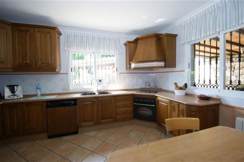 Foto 87d6e9bd-177b-4596-a744-5acb058c9f99. Casa villa en venta en Casco Antiguo Marbella