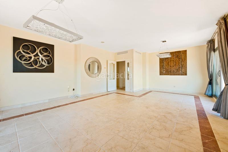 Foto 62bce56f-515f-4eb7-b6b4-118c04a2375f. Attico con parcheggio piscina in Benahavís pueblo Benahavís