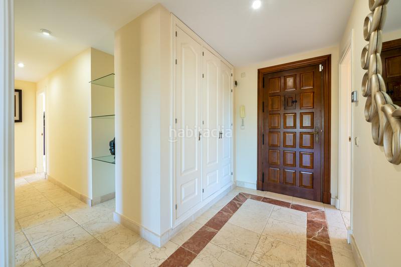 Foto 6a655071-8c95-4df5-9aa2-d0b7f63183cb. Attico con parcheggio piscina in Benahavís pueblo Benahavís