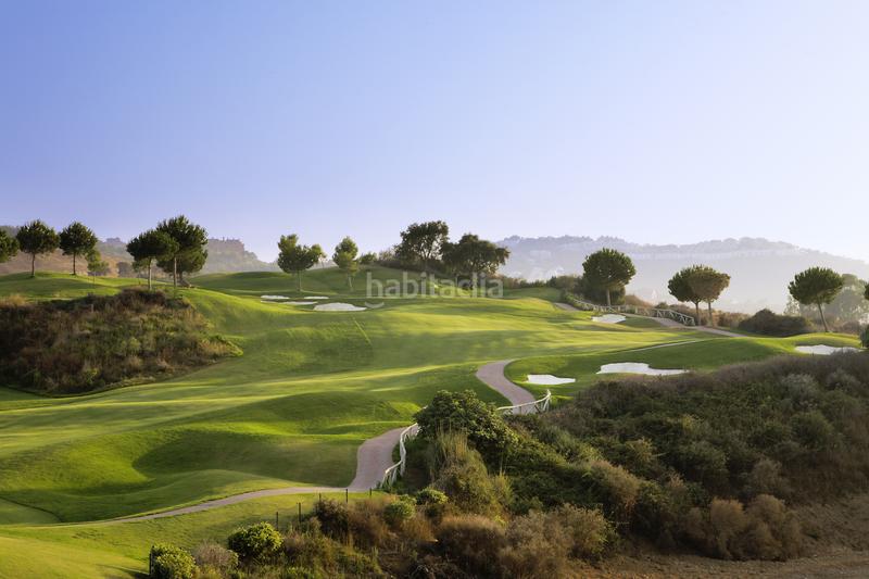 Foto ff894911-bbfa-4619-83ca-e194608972d0. Casa amb aparcament piscina a La Cala Golf - Lagar Martell Mijas