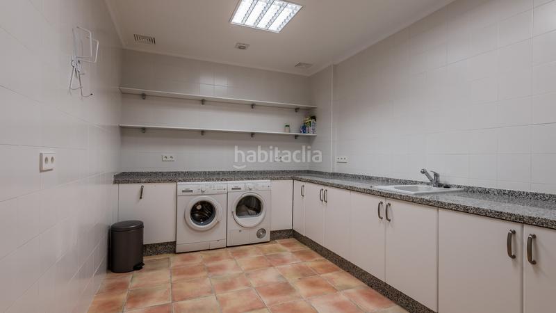 Foto 83b96759-74f3-4931-92b6-f00a804daa7d. Haus mit parking pool in Benahavís pueblo Benahavís