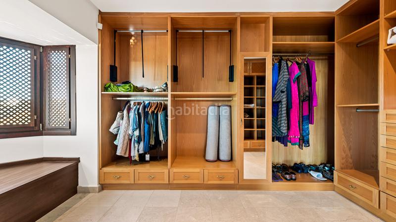 Foto b0c8824c-b768-448c-a0c3-b3e95543da9e. Haus mit parking pool in Benahavís pueblo Benahavís