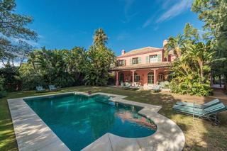 Maison à Casco Antiguo. Villa en venta en marbella
