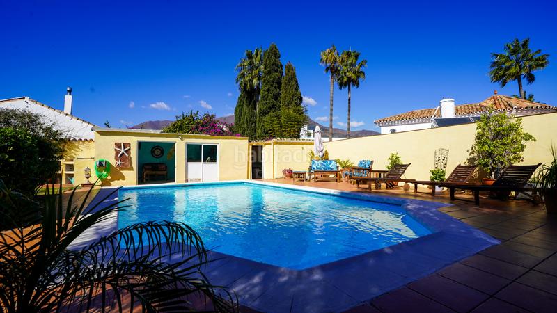 Foto 4ae7e526-ab75-435b-b859-869a3ec63c53. Casa encantadora villa con piscina privada y amplios jardines en Marbella