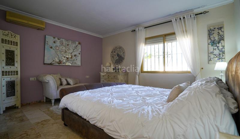 Foto 5422123e-7b5b-4438-a637-0ad510d59135. Casa encantadora villa con piscina privada y amplios jardines en Marbella