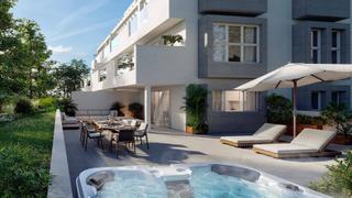 Apartament a Centro. Lujoso apartamento de 3 dormitorios a solo 300m de la playa