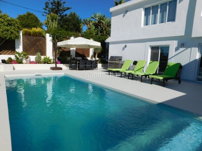 Foto c5d7df20-8d1b-46ff-ad43-9895fd1cc7ff. Casa amb aparcament piscina a Casco Antiguo Marbella