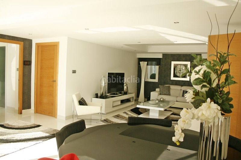 Foto f3860cc9-17cb-4398-911c-d860a4209829. Casa amb aparcament piscina a Casco Antiguo Marbella