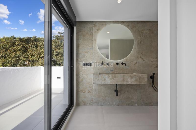 Foto 9510916e-d2e9-40f4-be7d-141ac6dbe421. Àtic amb aparcament piscina a Centro Estepona