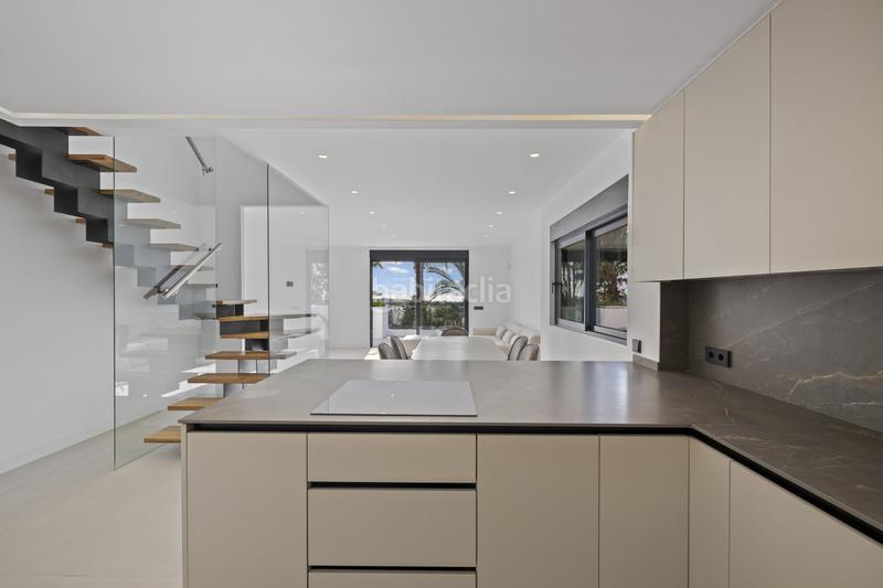 Foto caa4c4e5-73b2-4f55-ac40-4bc0fd3a2ad9. Àtic amb aparcament piscina a Casco Antiguo Marbella