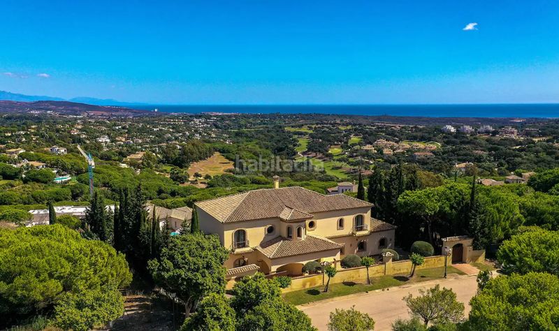 Foto d6530efa-1d9a-4897-ad28-32a9bb50a809. Lloguer casa amb calefacció aparcament piscina a Sotogrande