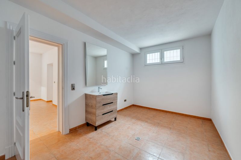 Foto 4e7fc868-0d95-415a-9838-3f9bbf568b48. Casa amb aparcament piscina a Casco Antiguo Marbella