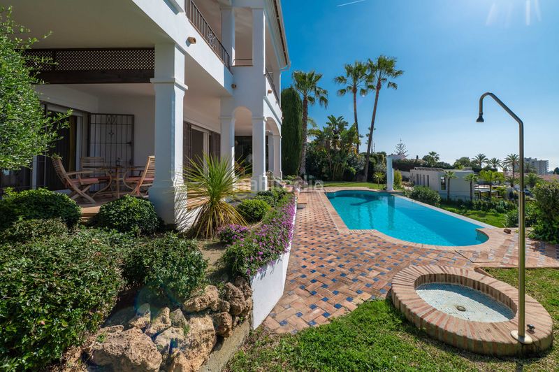 Foto 60d273c2-44ad-428e-a2c9-87be21b23678. Casa amb aparcament piscina a Casco Antiguo Marbella