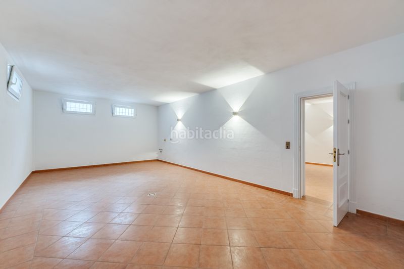 Foto a397b0d0-5e64-414e-bbde-9167f285155e. Casa amb aparcament piscina a Casco Antiguo Marbella