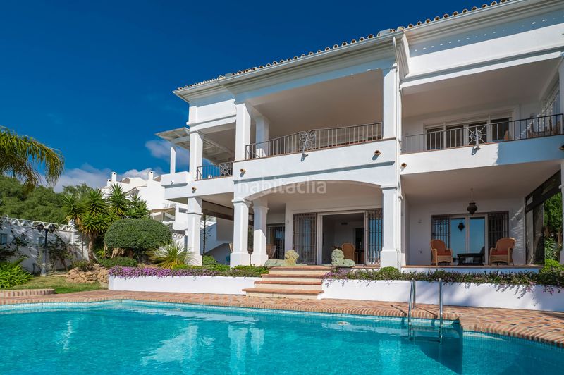 Foto edb1b9ec-7d5a-44ac-b712-5ddddc7bb204. Casa amb aparcament piscina a Casco Antiguo Marbella