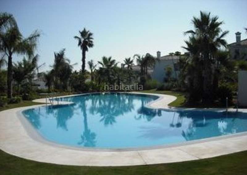 Foto b54821fc-1e42-4543-9116-3f8c1a8983ea. Casa amb aparcament piscina a Casco Antiguo Marbella