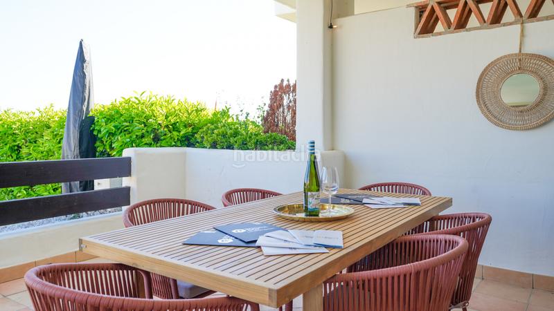 Foto 83ac2fb5-7495-4e72-b36d-eb4ae388fe43. Location rez-de-chaussée avec chauffage parking piscine dans Estepona