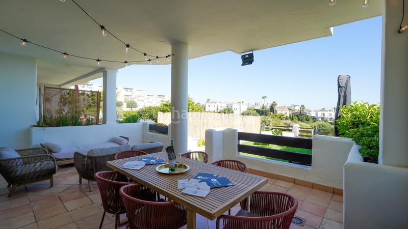 Foto 43a7432f-7479-49ef-b9f9-e2d55681b482. Miete erdgeschoss mit heizung parking pool in La Concha - Resina Golf Estepona