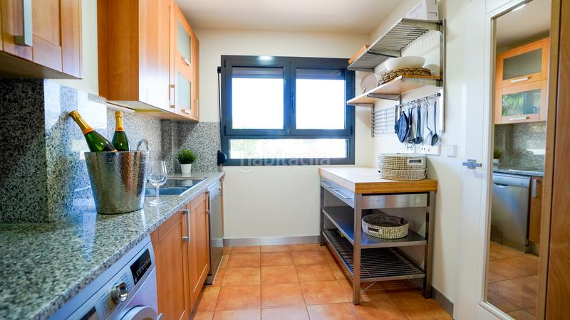 Foto 97cd5a6c-ea47-4aa2-9bed-4bf42c77b828. Rent ground floor with heating parking pool in La Concha - Resina Golf Estepona
