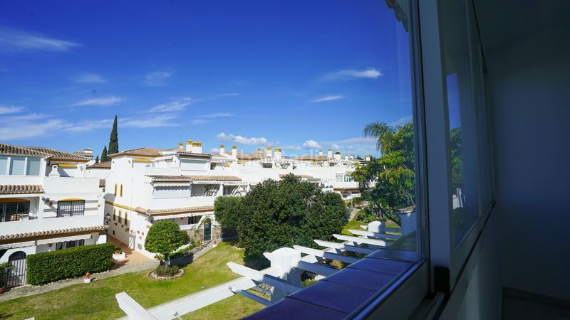Foto 3064d9f2-3cc2-4dca-b7c3-5b9b2fa35a9e. Àtic amb aparcament piscina a Casco Antiguo Marbella