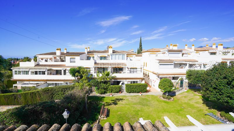 Foto 6269456e-a168-41c3-8121-58ad0d722e23. Àtic amb aparcament piscina a Casco Antiguo Marbella