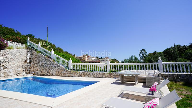 Foto d366a80c-9d37-4ce6-8bac-99e6c97d2f3a. Affitto casa con parcheggio piscina in El Faro de Calaburra - Chaparral Mijas