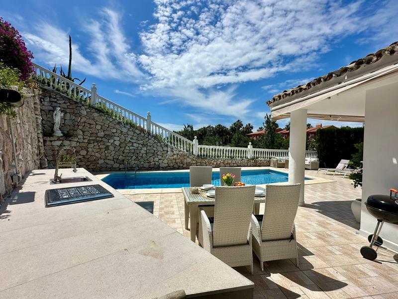 Foto 31daf638-a135-49e8-aec9-c1f986434938. Location maison avec parking piscine dans El Faro de Calaburra - Chaparral Mijas