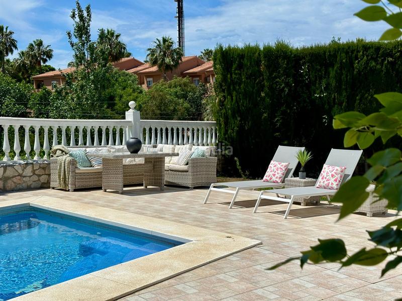 Foto 33a2772d-8d28-42f8-892b-40439ac18356. Location maison avec parking piscine dans El Faro de Calaburra - Chaparral Mijas