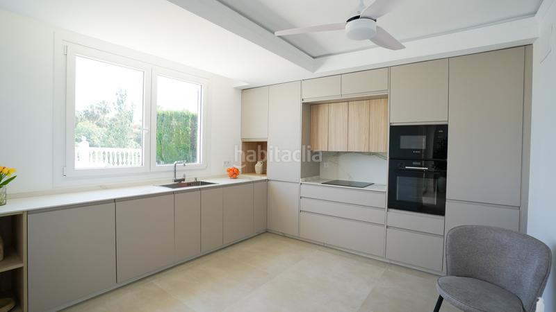 Foto 8f3de874-23a9-4c44-a867-721044cbdc70. Location maison avec parking piscine dans El Faro de Calaburra - Chaparral Mijas